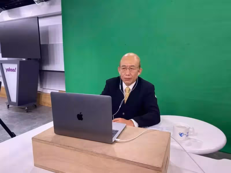 哥哥是建中學霸！郭子乾「出身書香世家」被鄰居酸：成績差太多 校長爸「不拿兩兄弟比較」養出年收千萬模仿天王