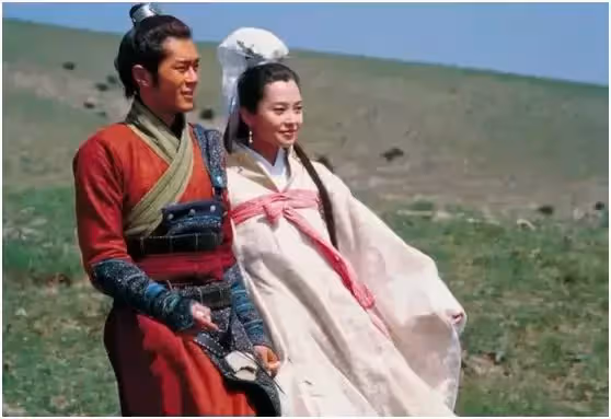曾是無線當家花旦!事業巔峰「閃婚閃孕」堅持下嫁窮小子 今45歲隱退「相夫教子」生活幸福美滿