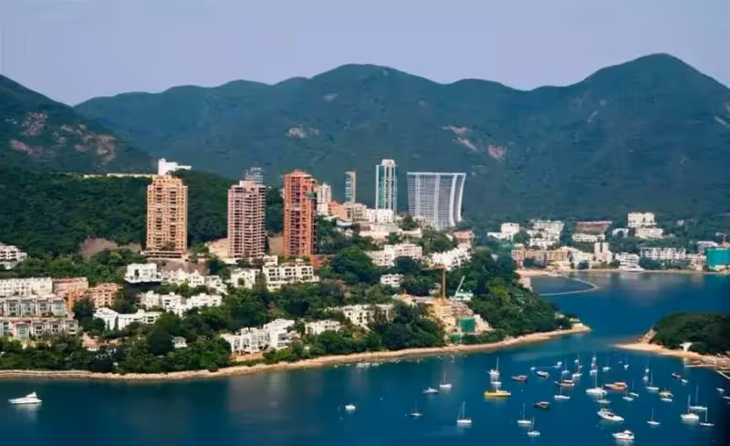 賭王外孫女秀山頂豪宅,遊艇風景盡收眼底,何超瓊曾居住豪宅之中