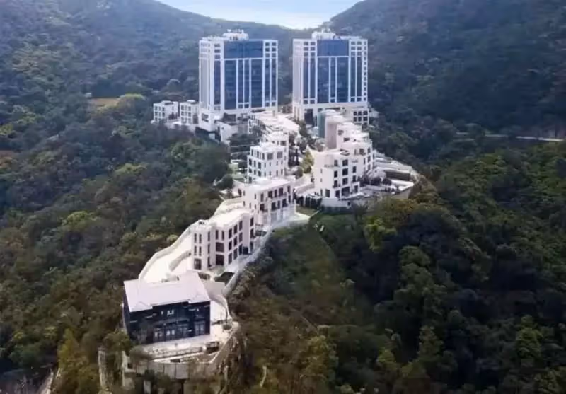 賭王外孫女秀山頂豪宅,遊艇風景盡收眼底,何超瓊曾居住豪宅之中