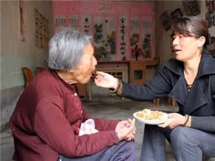 給兒子買婚房,平分自住房給兒女,分家產後兒媳來鬧,分文不給