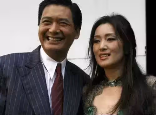 鞏俐取笑周潤發:普通話那麼爛還敢在北京混?發哥的回答絕了:情商高的人一開口就贏了