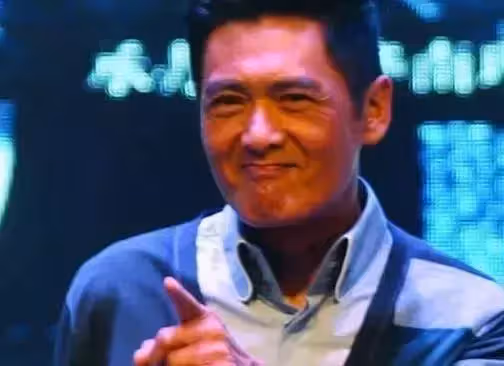 鞏俐取笑周潤發:普通話那麼爛還敢在北京混?發哥的回答絕了:情商高的人一開口就贏了