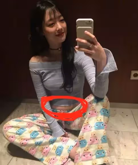 50公斤女星同穿露臍裝,楊冪雪麗贅肉嚇人,熱巴小蠻腰太性感!