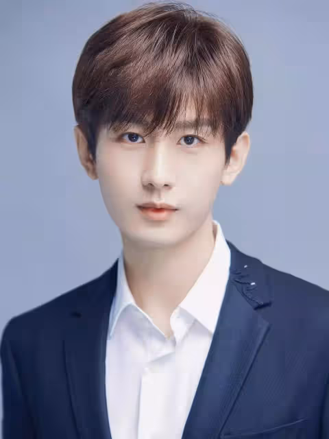 男明星證件照系列:楊洋任嘉倫又正又帥,最後卻被肖戰的驚豔到了