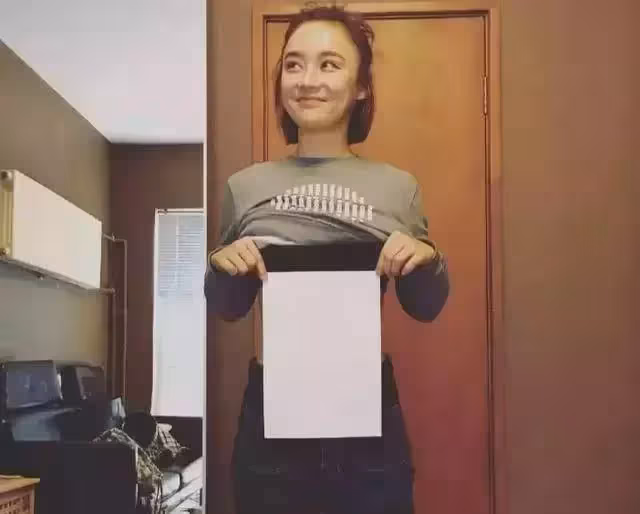 拿腰說事,最細35CM!女演員的腰,都成精了,熱巴驚豔卻非最細!