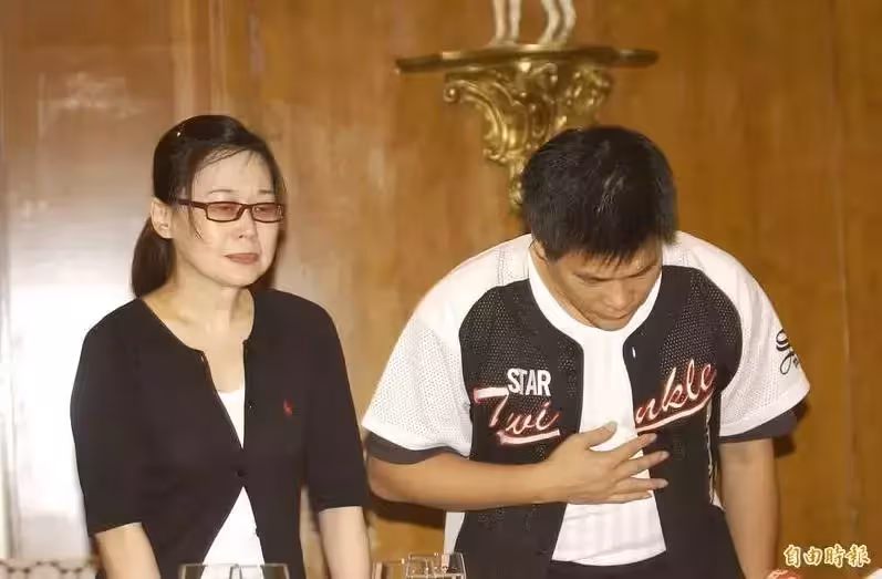 曾攜手熬過光碟案!澎恰恰前妻「證實主動提離」心寒至極「以為他會安分點」首度回應了