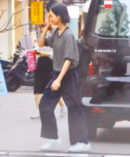 女神怎麼了?張鈞甯「素顏現身街頭」瘦成紙片人 與昔日模樣差據大「無奈吐真相」:有不得已苦衷