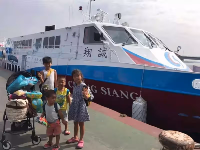 最小孩子才6歲!超人媽媽「一打四環島45天」 放養睡帳篷「玩到衣服都變黑」:媽媽是最棒職業