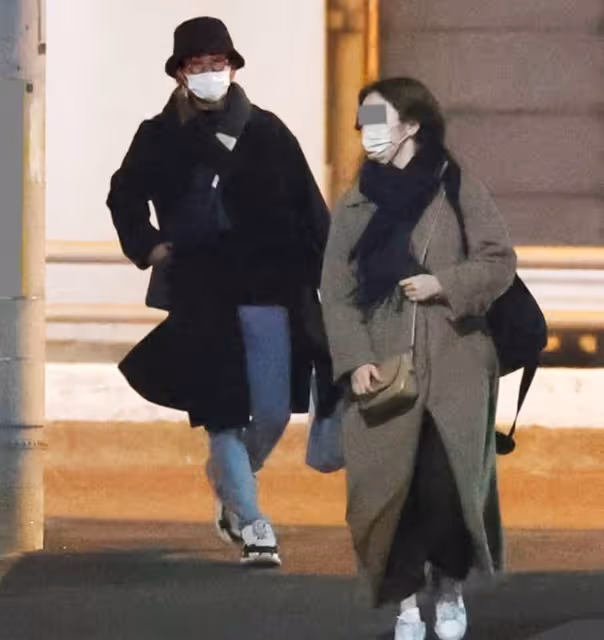 這豈止是塌房啊……
