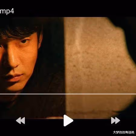 這是金秀賢？兩張截圖照片，韓網破千討論「以為看錯」