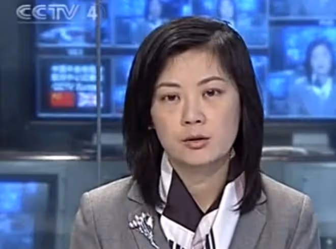 央視主持人姜豐被指變酒鬼,一天喝5瓶萬元洋酒,離婚後久居英國