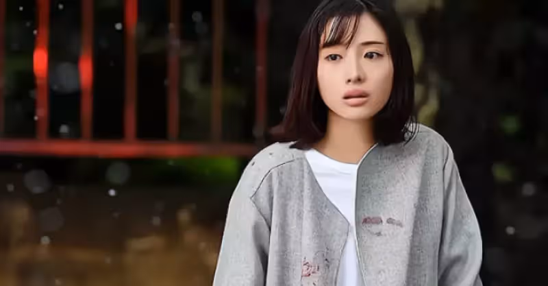 妻子當了10年的「扶弟魔」，兒子結婚時她弟的禮物，我消除了怨恨