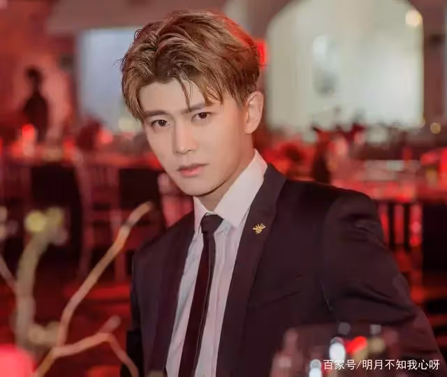 吹爆任嘉倫的演技，從三歲到二十二歲，無縫連接超給力_