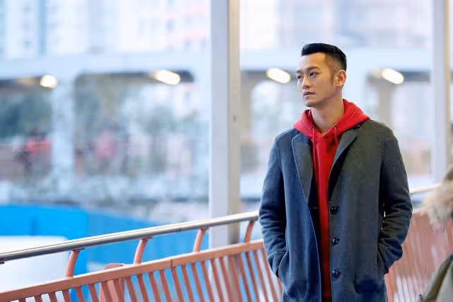 雙喜臨門！35歲模特與香港男歌手上月低調閃婚，更分享初懷孕體驗