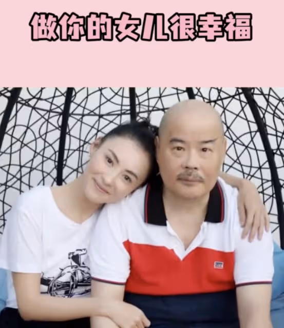 曾欠債逃竄「連累女兒」被向太擺平！今張柏芝攜子為「黑道」爸慶生 父債女還多年不計較