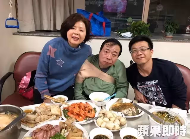 老婆陪著復健!廖峻連爬2層樓「堅持不引退」比誰都著急「兒子曝狀況大躍進」責無旁貸照顧他