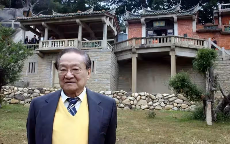 金庸同父異母的弟弟：在老家當農民，苦等金庸72年未得一見