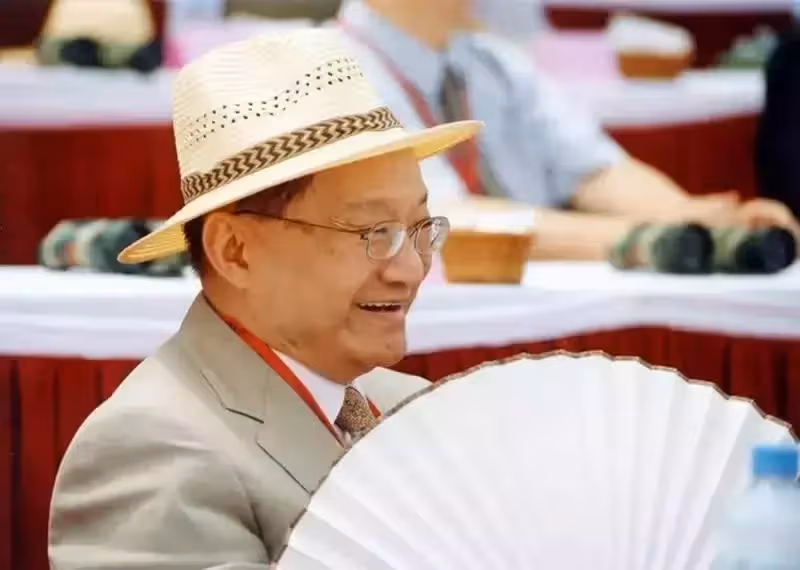 金庸同父異母的弟弟：在老家當農民，苦等金庸72年未得一見