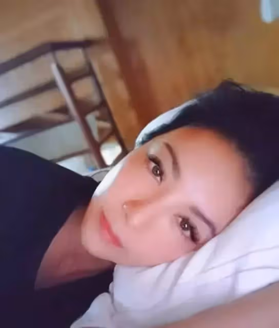 54歲田麗曬住院照引擔憂,躺病床面容憔悴,農村買地隱居獨終老,感歎:人生無常