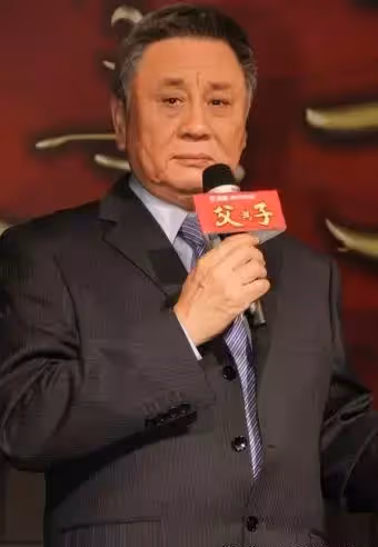 晚年才知初戀瞞生子!《流星蝴蝶劍》宗華憾嘆「與兒失聯40年」坦承為父無助 暖獲「後輩奉茶喊爸」流下男兒淚