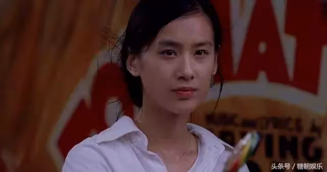 《功夫》演員近照爆出,星仔變星爺,昔日的功夫高手已經慢慢老去 , 她 卻變成美女了 !