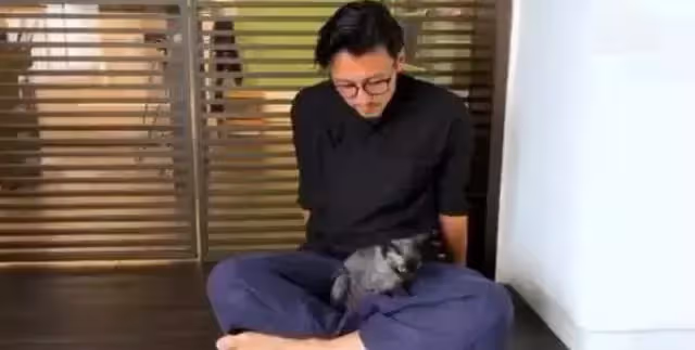 謝霆鋒在香港的豪宅公開!全家都是大明星人物,但卻住普通的房子 ,網友:完全不像是明星住的