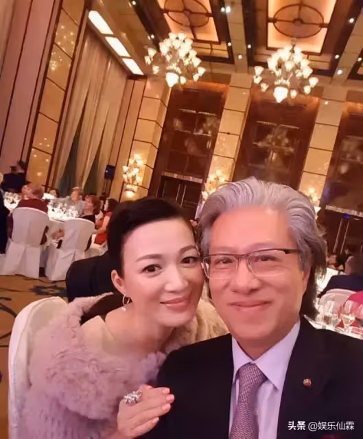 曾靠救濟金度日!前夫離開「為養育女兒復出」 二婚再嫁「身價32億法拉利之父」42歲成功產女