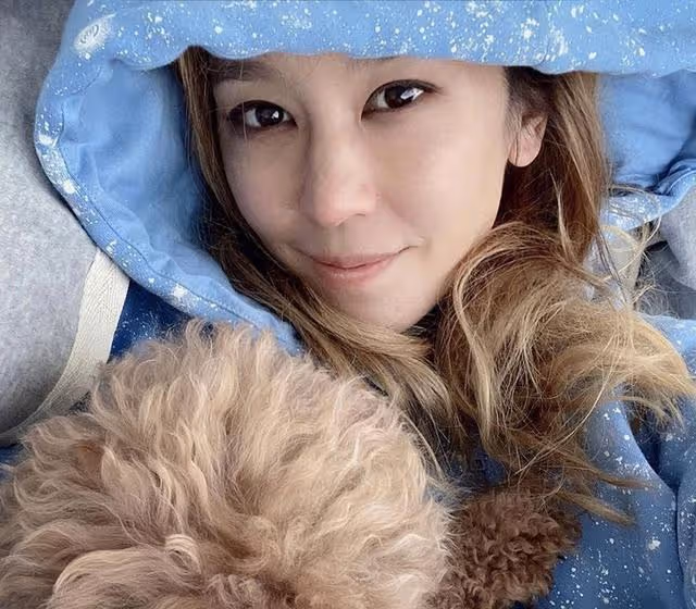 陳冠希姐姐曬近照!長相漂亮打扮時尚,與黑人男友分手後仍是單身