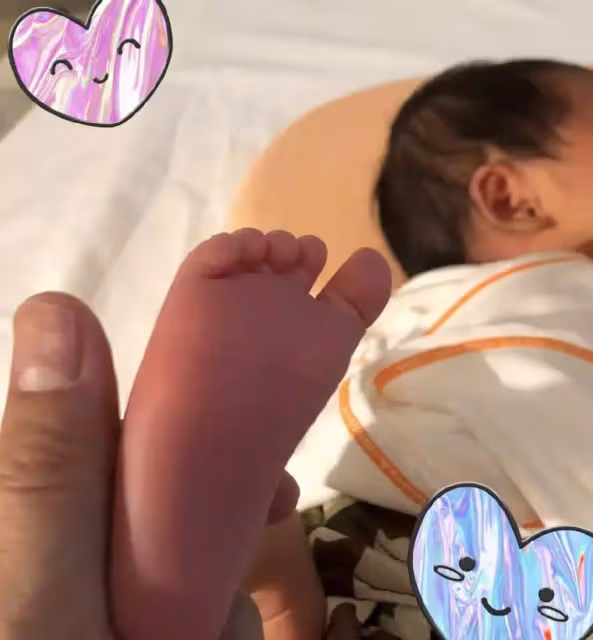 林依晨首曬女兒側臉!小公主皮膚粉嫩發量濃密,幸福感歎:有你們真好