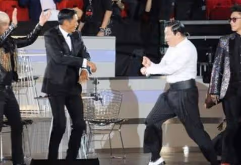 2個月狂賺150億,靠一首歌風靡全球的鳥叔,如今卻淪為韓國之恥