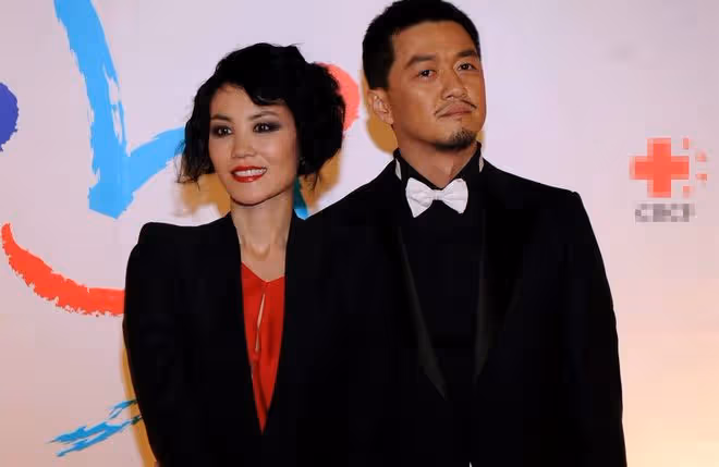 50歲李亞鵬再當爸!陪小女友產檢貼心照料,女方肚大如籮孕味十足