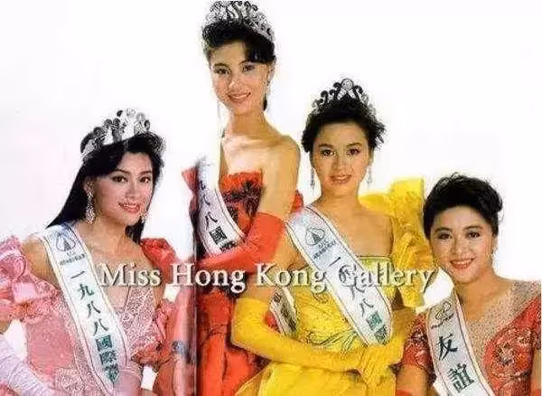 豪門出身卻甘當艷星!21歲秘婚生子「二婚再嫁80億富豪」,今51歲「美艷依舊」與兒子同框似姐弟!