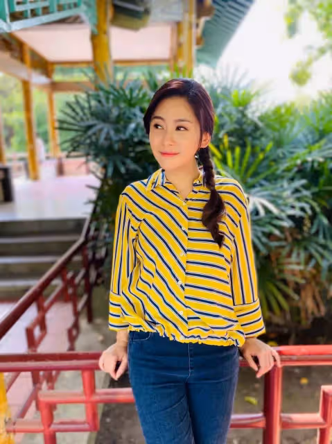 父作保欠巨債！葉家妤曝「賺的錢全上繳媽媽」30歲打開存摺哭了，放棄讀書「跑去擺攤發傳單」姊妹無怨言