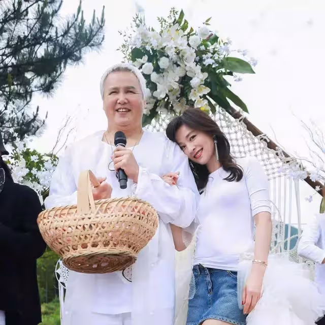 2次拋棄糟糠之妻!林瑞陽事業成功秀恩愛,22年後原配曝光張庭:你就是個小三