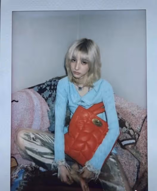 華晨宇緋聞女友風波後首曬照,兩人被指夫妻相明顯,戀愛細節被扒