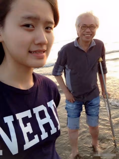 相差40歲爺孫戀近況曝光!交往9年形影不離,結婚生子困難重重