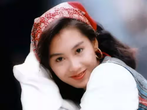 朱茵的人生太順了!錯過周星馳就遇真愛,與黃貫中結婚10年「朱茵被寵成公主」,真的嫁對人了