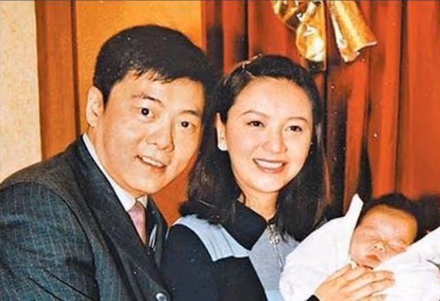 人美命不美!曾華倩與梁朝偉「相戀6年無果」絕交好友劉嘉玲 嫁入豪門離婚收場「獨自撫養兒」55歲仍單身