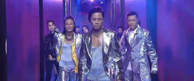 細數歷年TVB台慶經典瞬間，肥姐表演踩雞蛋，梁朝偉用牙拉小貨車
