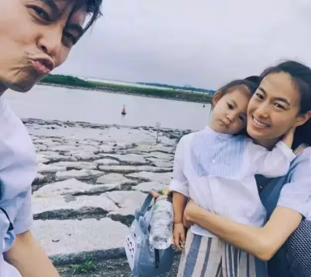 陳冠希女兒5歲了!Alaia穿公主裙「和爸爸同款高顏值」超搶鏡,網直呼:越來越漂亮了