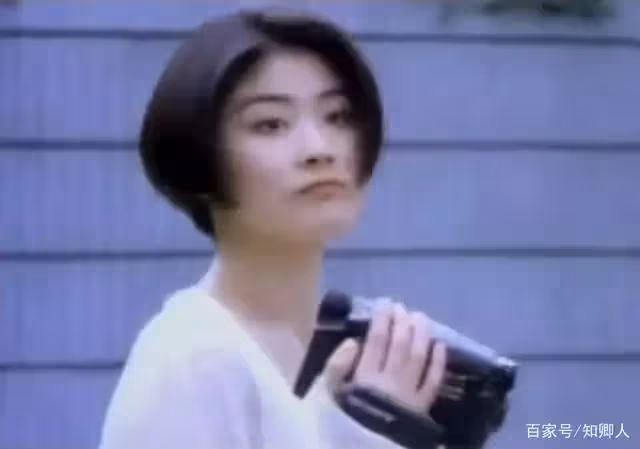 一代歌后!沒人敢潛規則她「嫁富二代初戀」 41歲生2胎「痛失雙胞胎女兒」成一生痛