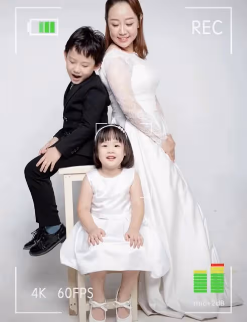 關凌曬全家福慶結婚10周年，一雙兒女顏值高，丈夫被贊像張信哲
