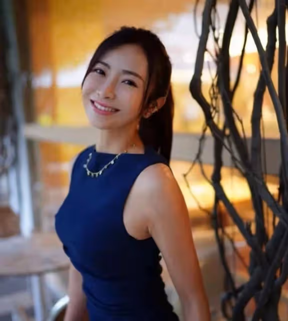 無懼疫情！TVB《東張西望》照常開工，小花主持自曝擔心「中招」