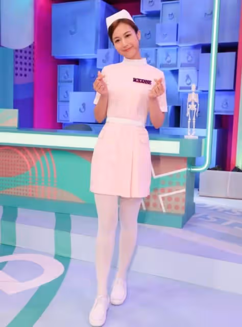 無懼疫情!TVB《東張西望》照常開工,小花主持自曝擔心「中招」