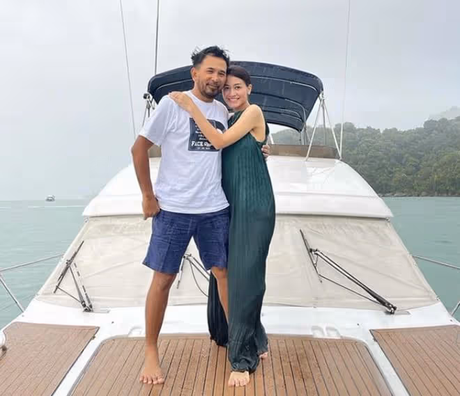 女星嫁大24歲富豪追生三胎,不幸流產手術失血過多,仍在ICU搶救
