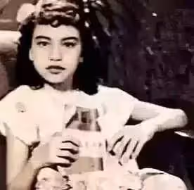 入行60年!她演盡「醜女角色」一生未婚無子 晚年無人養老「卻捐出養老錢」建小學:心美人就美