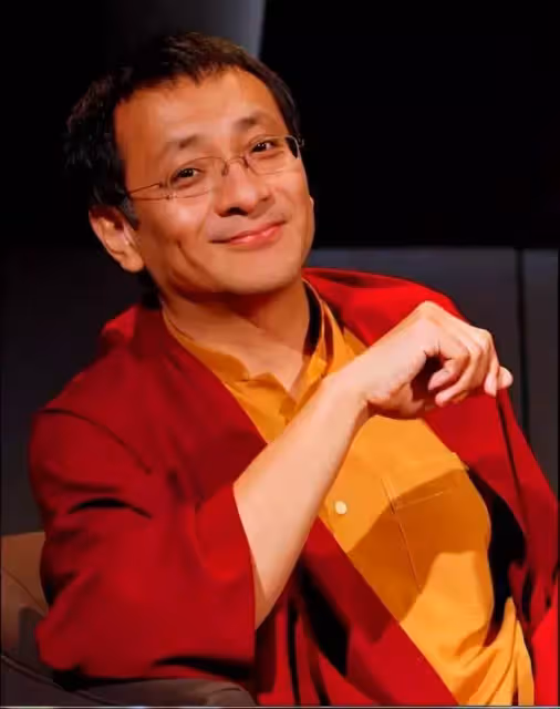阿雅的老公是轉世活佛,因學習佛法相識,夫妻二人孩子都已經6歲,「柏拉圖」式婚姻每年僅見面3、4次