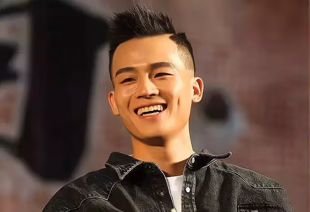 楊洋和歐豪都是演《左耳》走紅，現在的差距為何這麼大？