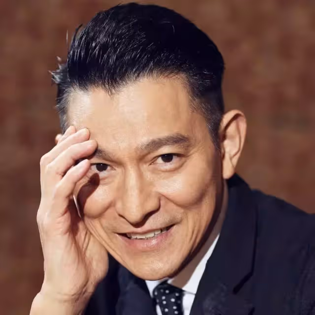 劉德華8歲女兒劉向蕙近照曝光,網友:從小吃素也太漂亮了吧